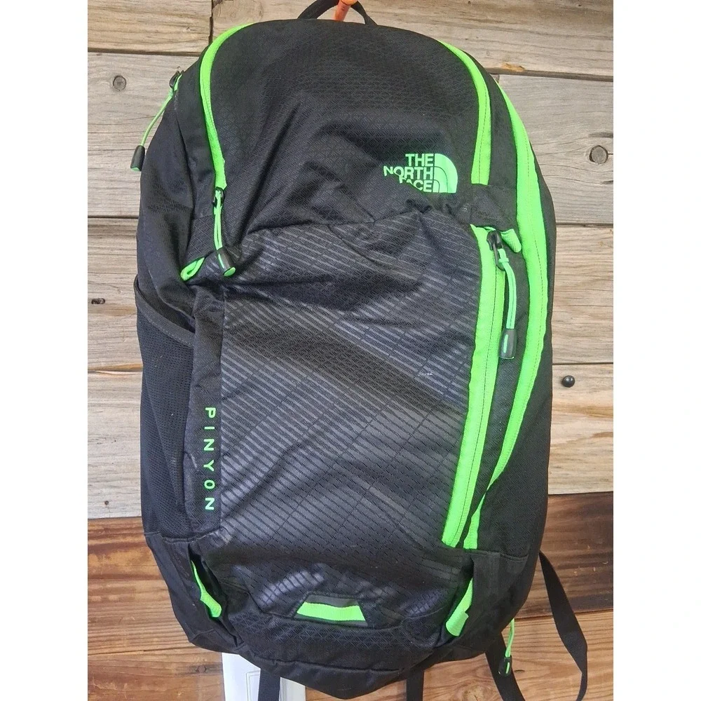 The North Face Backpack/Daypack Pinyon Black Neon Green 15L